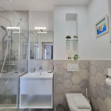 Chic - Climatise - 2 Pas Du Port - Place Aux Herbes Lejlighed