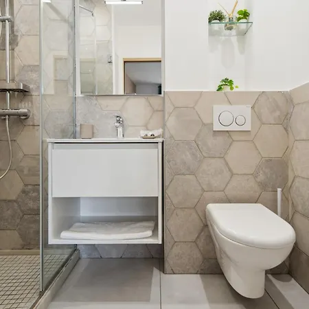 Apartmán Chic - Climatise - 2 Pas Du Port - Place Aux Herbes *