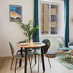 Chic - Climatise - 2 Pas Du Port - Place Aux Herbes Saint-Tropez